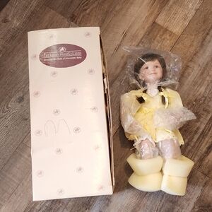 The Ashton-Drake Galleries Linda Doll 2001 Collectible Friendship Is Forever